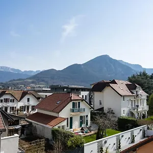  Hébergement de vacances Les Cloches - T2 Proche Du France